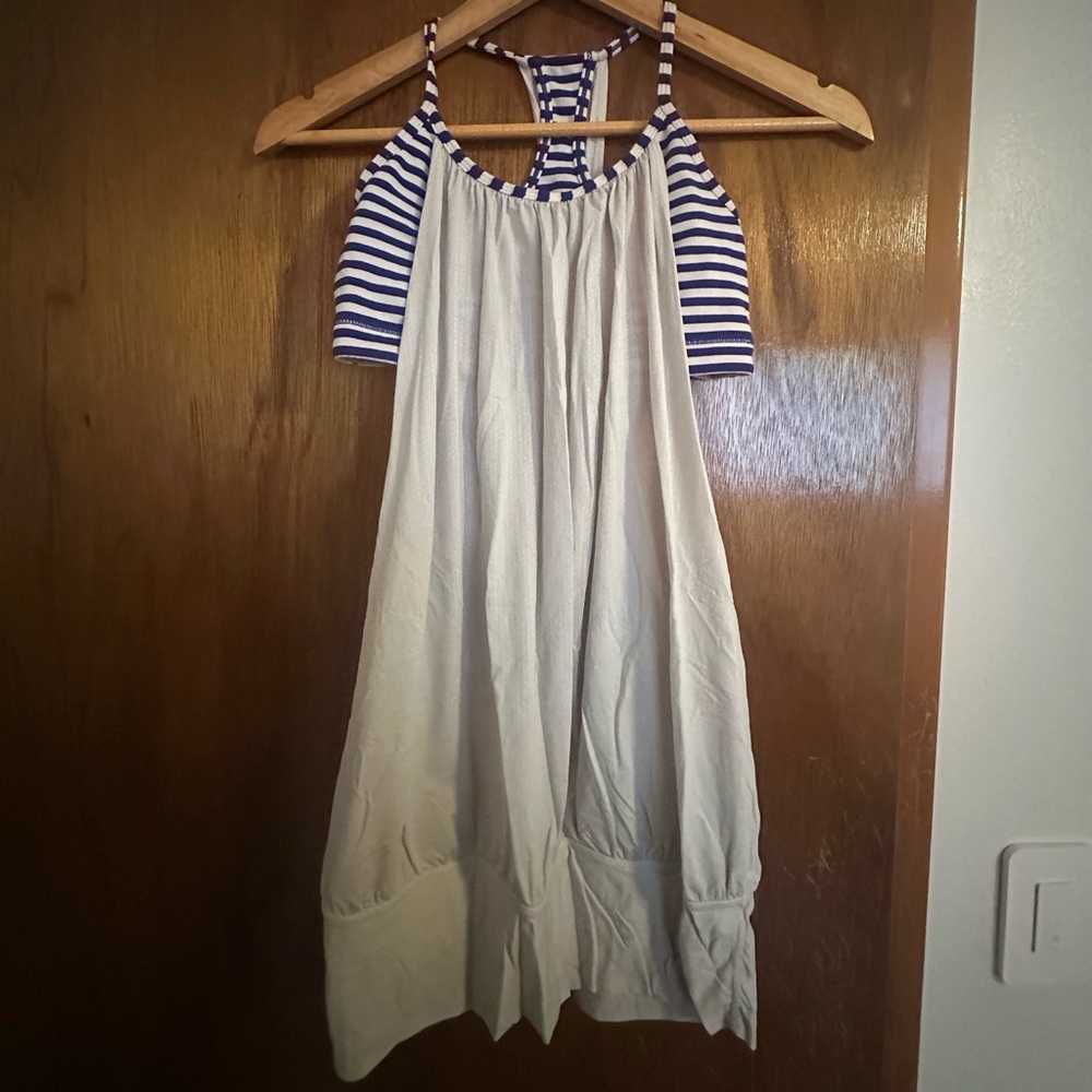 Lululemon size 6 tank top